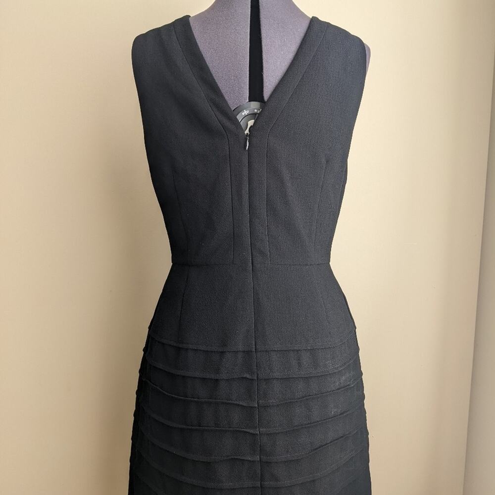 Madewell black dress, 8, v back with pockets, fit & flare - Picture 5 of 11